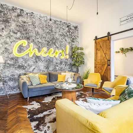 Thegreybrick - Cosy On Bright Boulevard