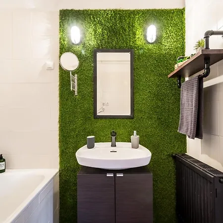Thegreybrick - Cosy On Bright Boulevard Apartment *