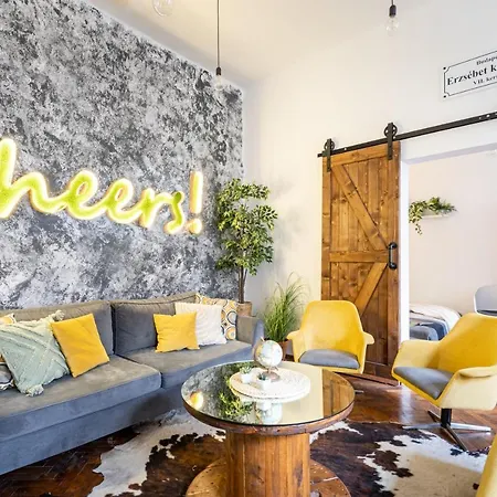 Lejlighed Thegreybrick - Cosy On Bright Boulevard Budapest