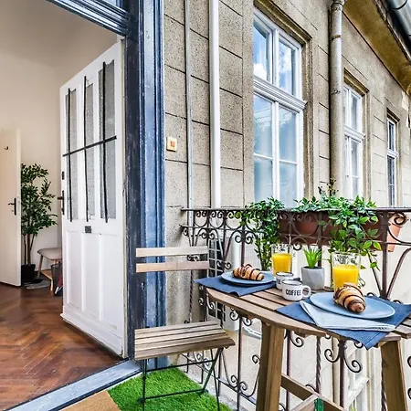 Thegreybrick - Cosy On Bright Boulevard *